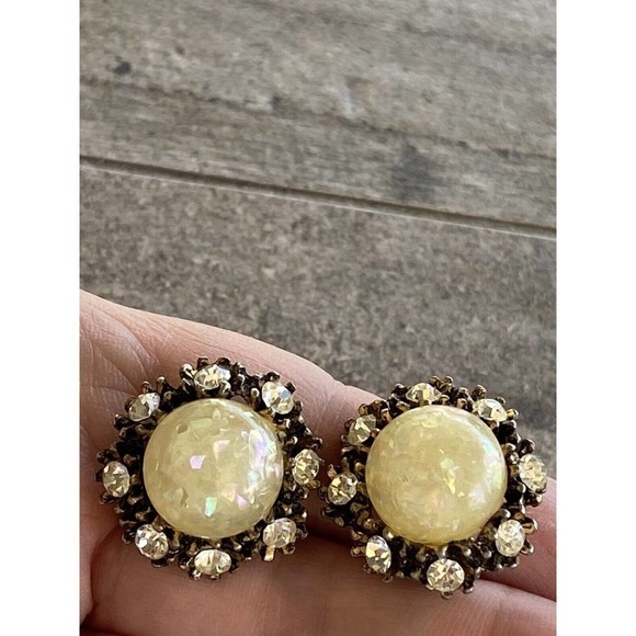 Vintage Clip Ons Clips Earrings Confetti Lucite Plastic Crystal Rhinestones - Picture 7 of 12